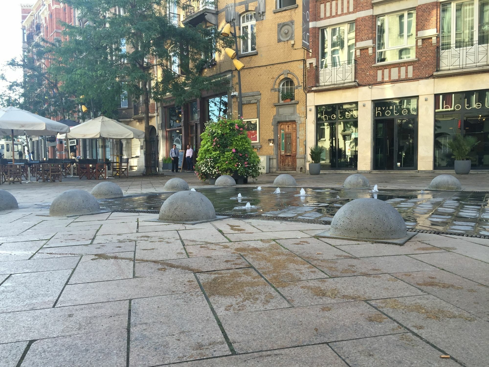 航空酒店 Saint-Gilles 外观 照片